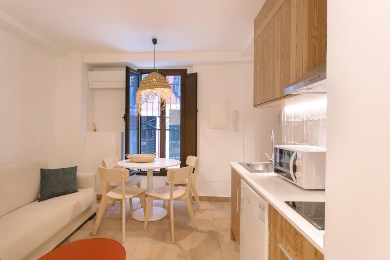 La Vila Hort By Seaward Suites Ла-Віла-Джойоза Екстер'єр фото