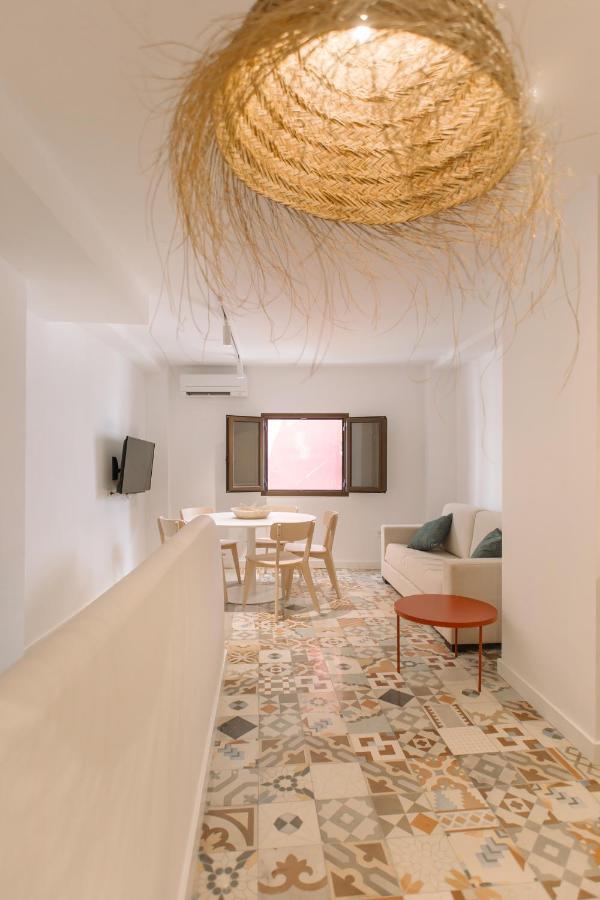 La Vila Hort By Seaward Suites Ла-Віла-Джойоза Екстер'єр фото