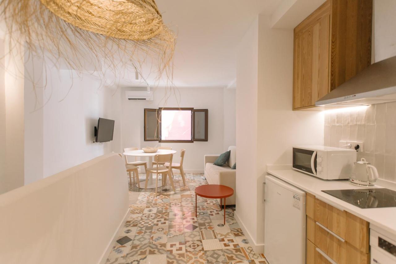 La Vila Hort By Seaward Suites Ла-Віла-Джойоза Екстер'єр фото